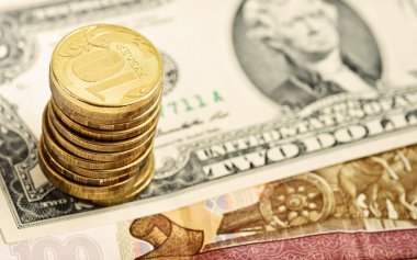 Banknot demir yığını