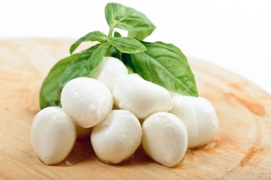 herb ile mozzarella