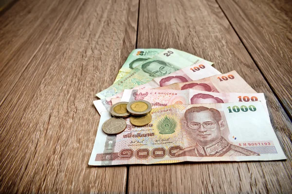 Dinheiro tailandês — Fotografia de Stock