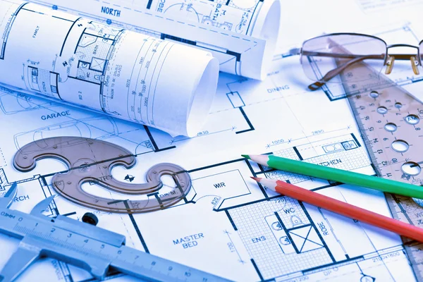 건축 청사진 롤 및 엔지니어링 항목 — 스톡 사진