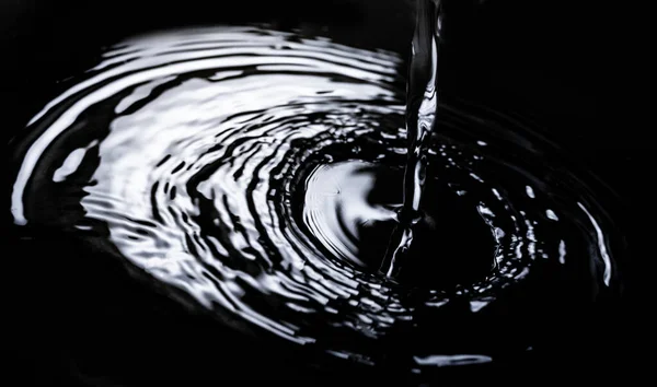 Black Oil Hydrocarbons Flowing Liquid Background — 图库照片