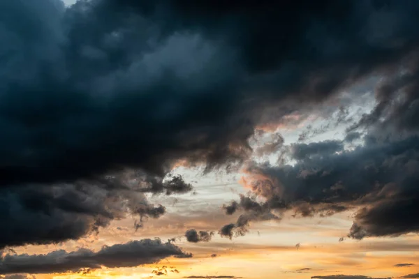 Nuvens Pôr Sol Vista Dramática — Fotografia de Stock