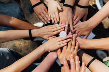 İş ortaklığı el birliği takım çalışması grup işbirliği topluluğu