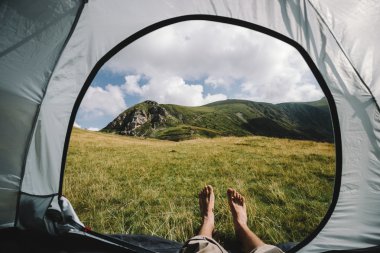 Mountain tent legs