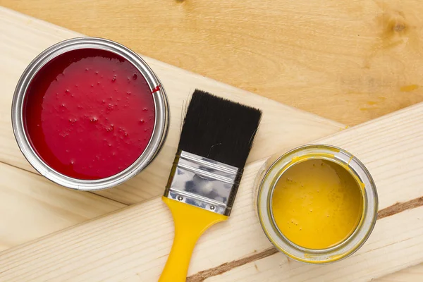 Brush for paint and paint — Stock Photo, Image