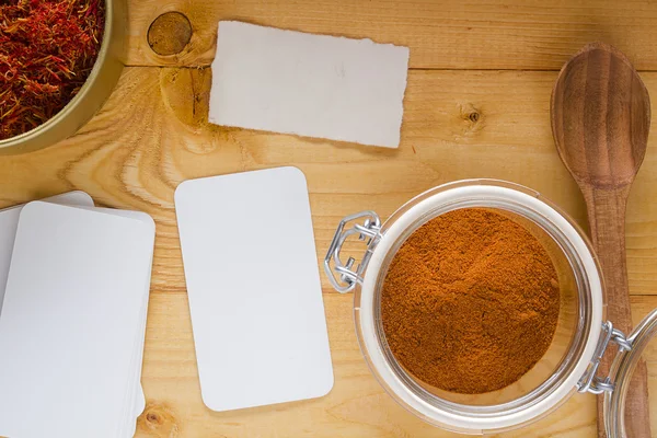 Strands of saffron powder and saffron — Stock Photo, Image