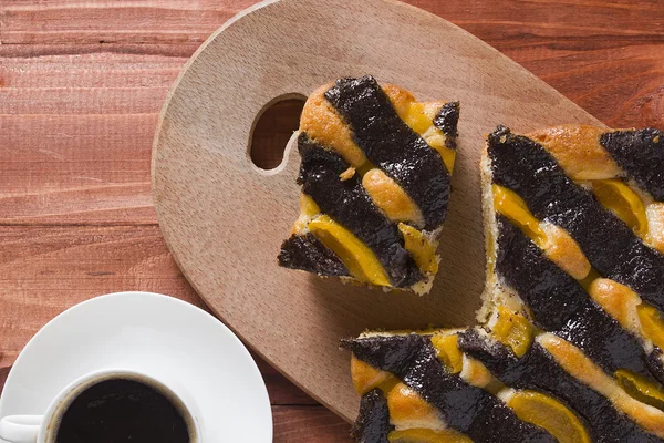 Café y pastel con semillas de amapola y naranja — Foto de Stock