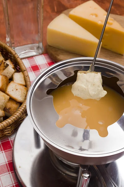 Cooking cheese fondue — Stock Photo, Image