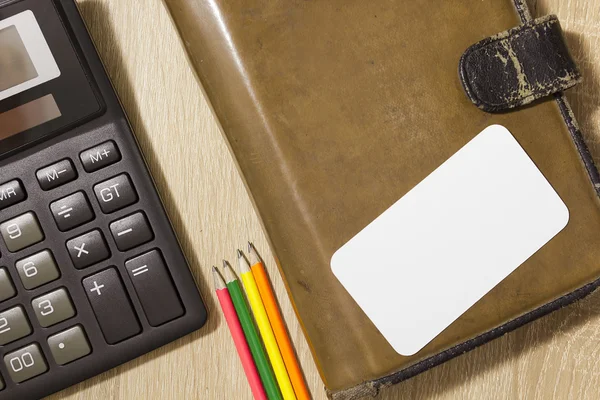 Planejador com calculadora e lápis — Fotografia de Stock