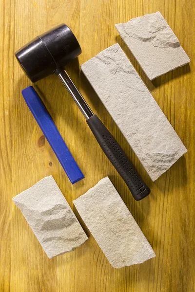 Rubber mallet and chisel — Stock Photo, Image