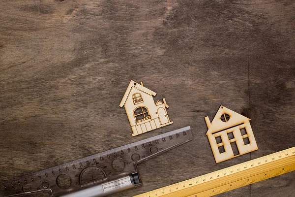 Modelo de casa e ferramentas de desenho — Fotografia de Stock