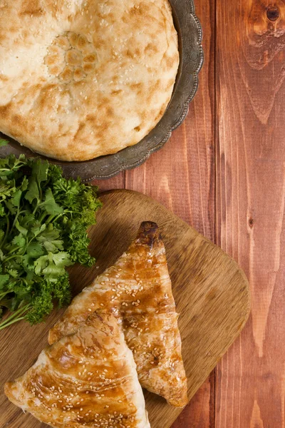 Tradiční uzbecké flatbread — Stock fotografie