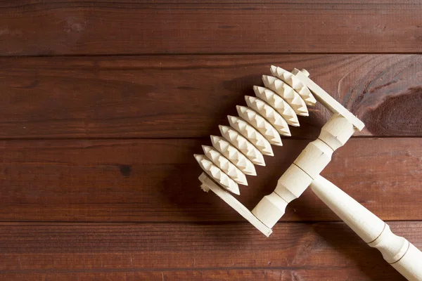 Handmassagegerät aus Holz — Stockfoto