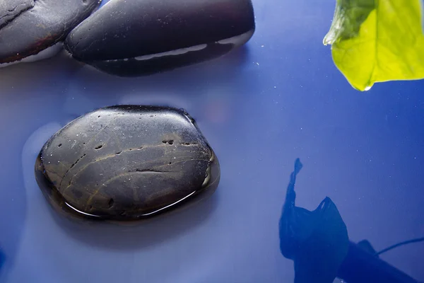 水で滑らかな石 — ストック写真
