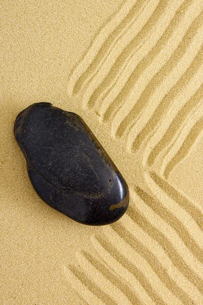 Kum Zen stone — Stok fotoğraf