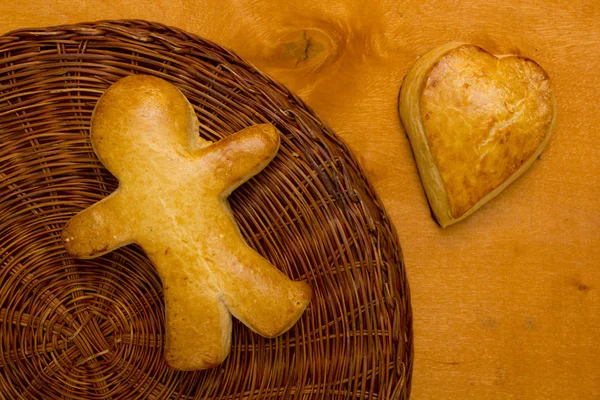 Печиво у формі чоловіка і серця — стокове фото