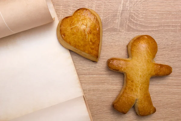 Gingerbread man met hart — Stockfoto