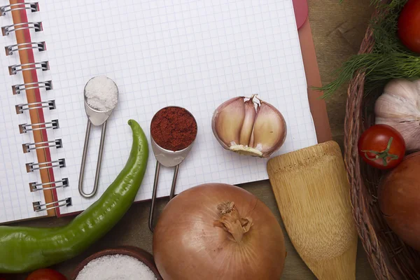 Common spices and vegetables for the preparation — Stock Photo, Image