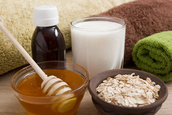 Ingredients for the manufacture of creams — Stock Photo, Image