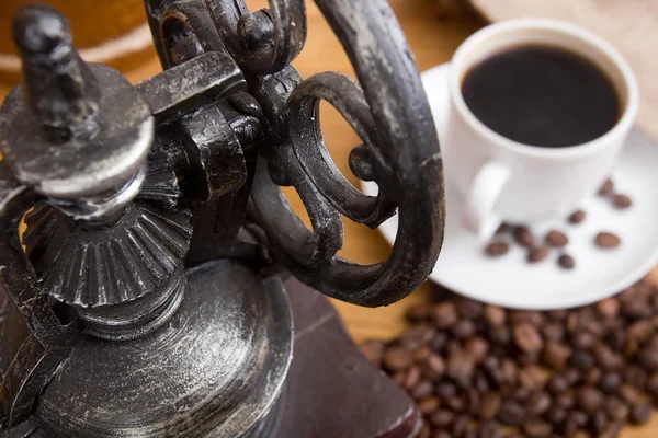 Mekaniska antik kaffekvarn — Stockfoto