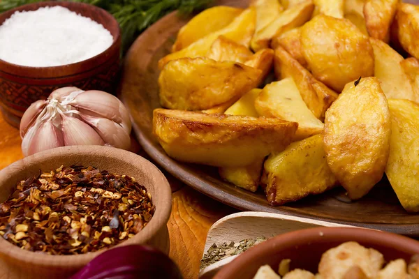 Aardappelen gebakken in reuzel — Stockfoto