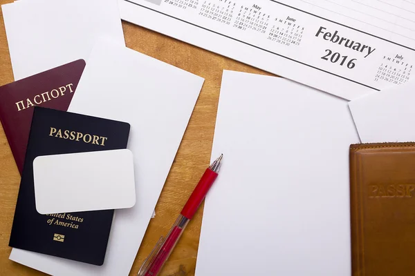 Pasaportes, calendario y formularios en blanco — Foto de Stock