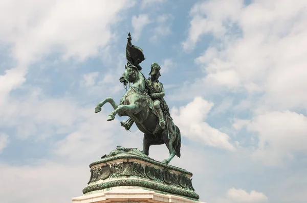 Estátua Equestre Arquiduque Carlos Heldenplatz Frente Palácio Hofburg Viena Áustria — Fotografia de Stock