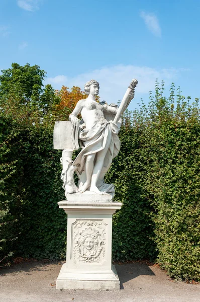 Ancienne Statue Allégorique Féminine Dans Jardin Belvédère Inférieur Vienne Austria — Photo