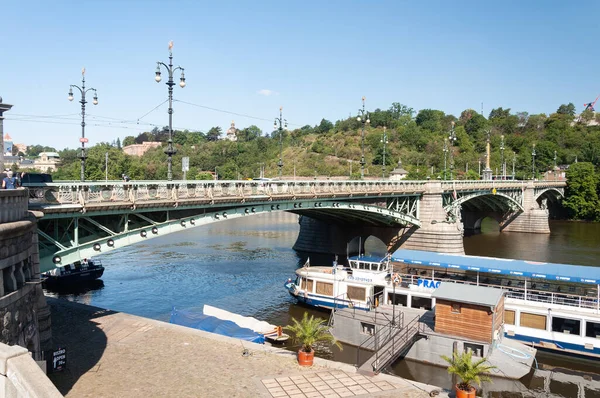 Prague République Tchèque Juillet 2019 Pont Svatopluk Cech Traversant Rivière — Photo