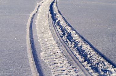 Karmobil izlemek karda