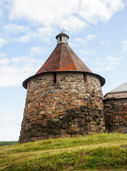 Nikolskaya-toren van Solovetski-klooster — Stockfoto