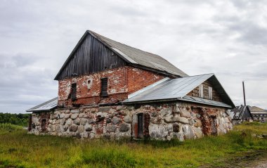 Büyük taş büyük Solovetsky adada eski manastır Hamam