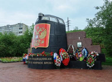 Monument to the dead submariners in Murmansk clipart