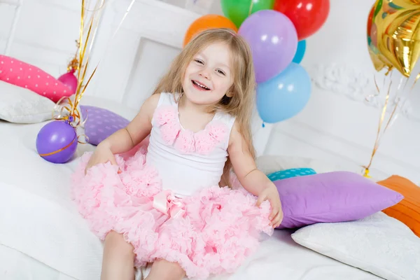 Portrait of a beautiful girl on your birthday — Stock Photo, Image