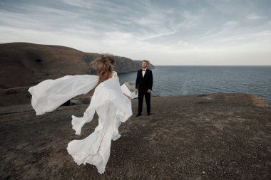 Gelin ve damadın moda portresi, düğün çifti