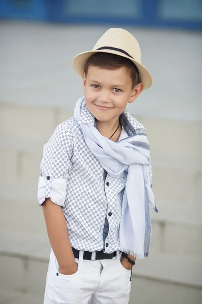 Cute boy happy kid outdoors — Stock Photo, Image