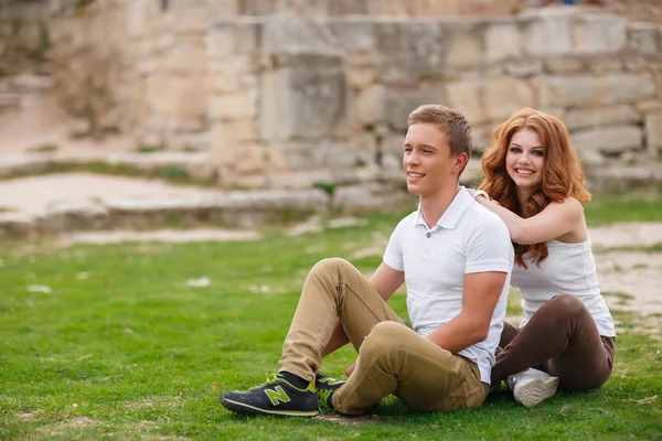 Portrait of a loving couple summer outdoors. — Stock Photo, Image