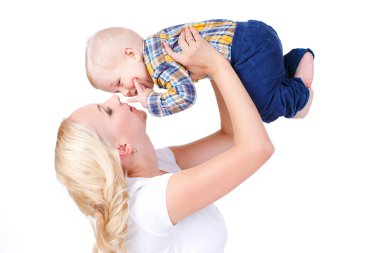 genç anne küçük oğlu ile oynama.