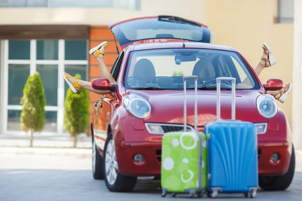 Girls - travelers relaxing in the car — Stock Photo, Image