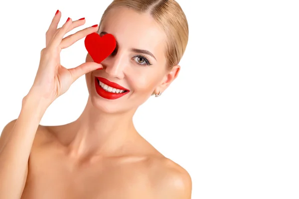 Beautiful gorgeous woman with glamour bright makeup and red heart — Stock Photo, Image