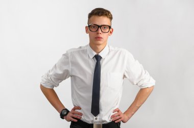 şık genç işadamı