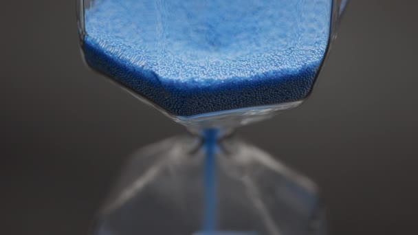 Primer plano del reloj de cristal de arena — Vídeo de stock