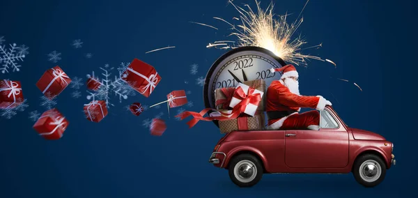 Papai Noel 2022 contagem regressiva no carro — Fotografia de Stock