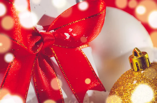 Christmas gift box and balls — Stock Photo, Image