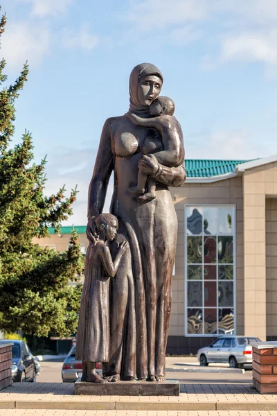 Monumento a mães e viúvas. Anna... Rússia — Fotografia de Stock