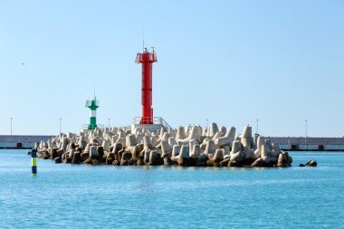 Beton bloklar dalgakıran. Sochi. Rusya