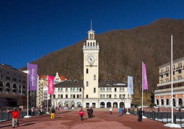 Kayak Merkezi vadi Rosa Khutor içinde. Sochi, Rusya Federasyonu