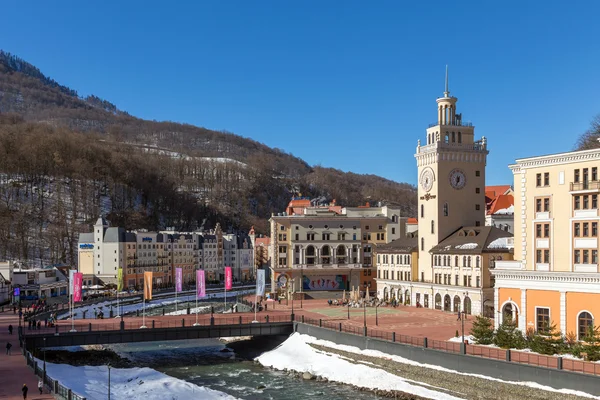 Kayak Merkezi vadi Rosa Khutor içinde. Sochi, Rusya Federasyonu