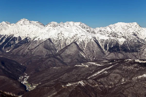 Lyžařské středisko Rosa Khutor. Hory Krasnaya Polyana. Soči, Rusko — Stock fotografie