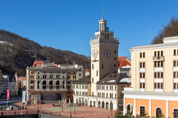 Kayak Merkezi vadi Rosa Khutor içinde. Sochi, Rusya Federasyonu — Stok fotoğraf